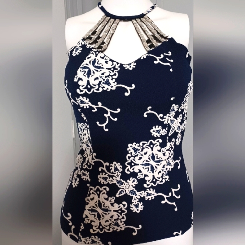 PAPAYA Elegant Navy and White Halter Top